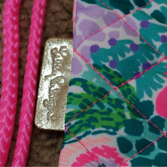 NWT Lilly Pulitzer Printed Quilted Drawstring Backpack - Picture 9 of 13